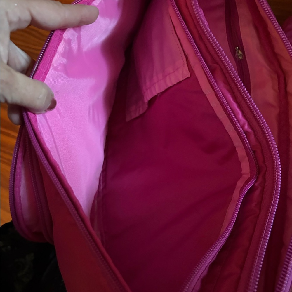 Lug Pink Fuchsia Quilted Sling Bag - Picture 11 of 13